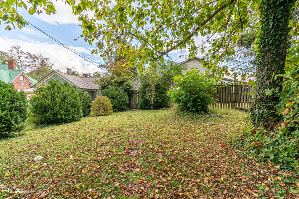 Photo #49: 303 Main Street