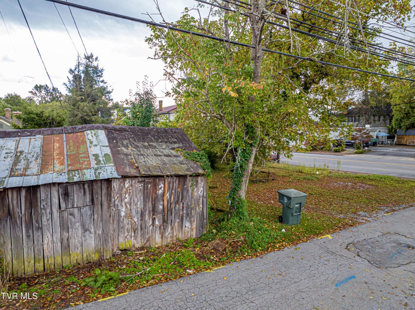 Photo #51: 303 Main Street