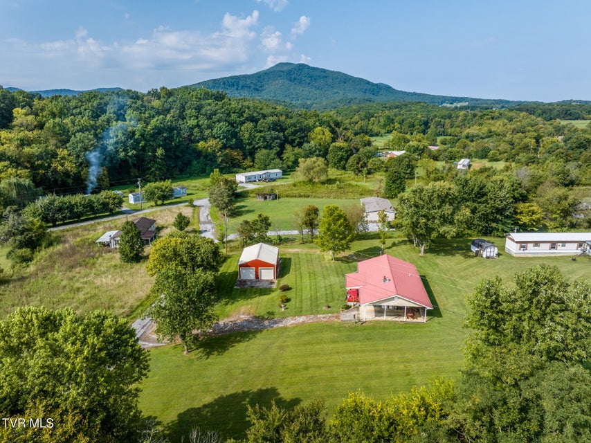 Photo #17: 60 Dyer Road