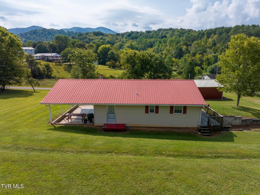 Photo #21: 60 Dyer Road