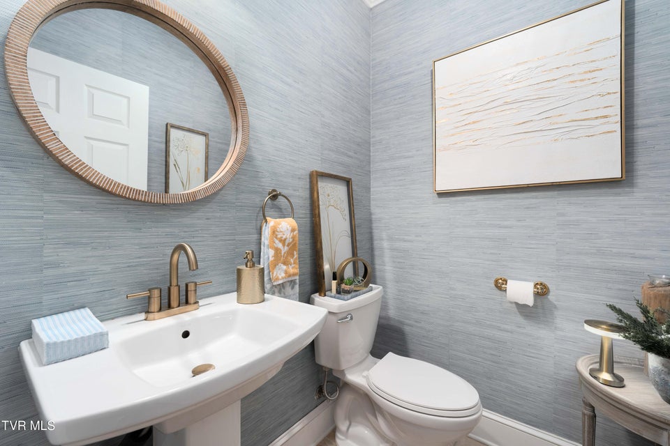 Photo #24: 102 Willow Creek Lane