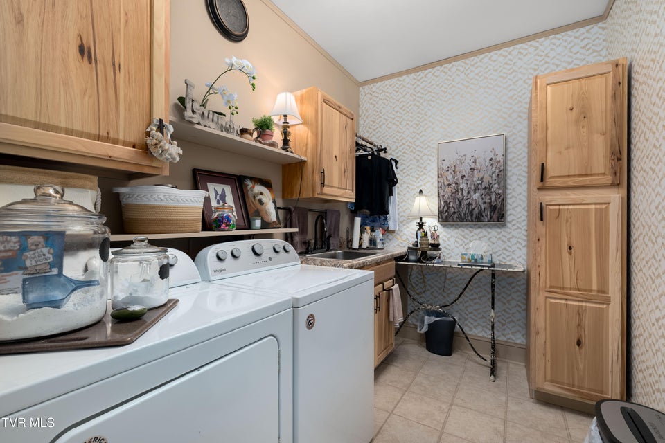 Photo #25: 102 Willow Creek Lane