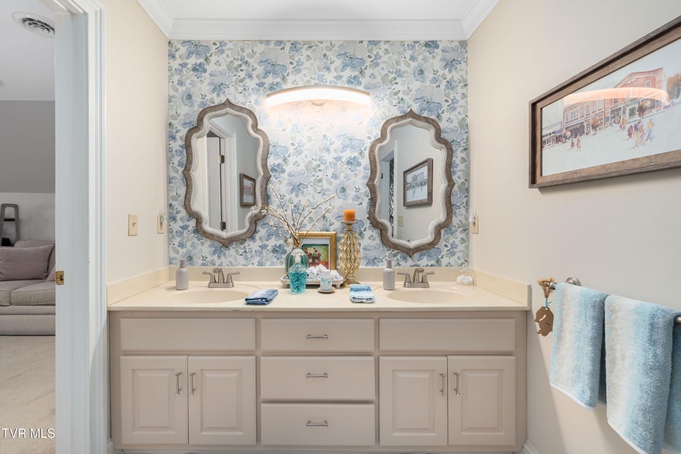 Photo #41: 102 Willow Creek Lane