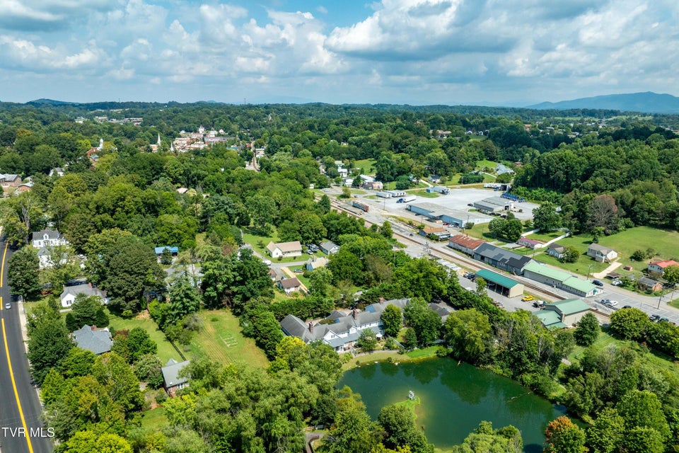 Photo #74: 102 Willow Creek Lane