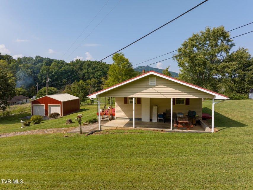 Photo #31: 60 Dyer Road