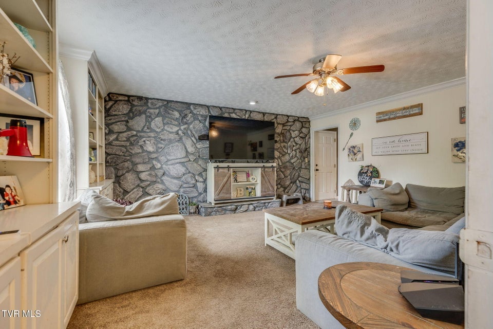 Photo #6: 1201 Meadow Lane