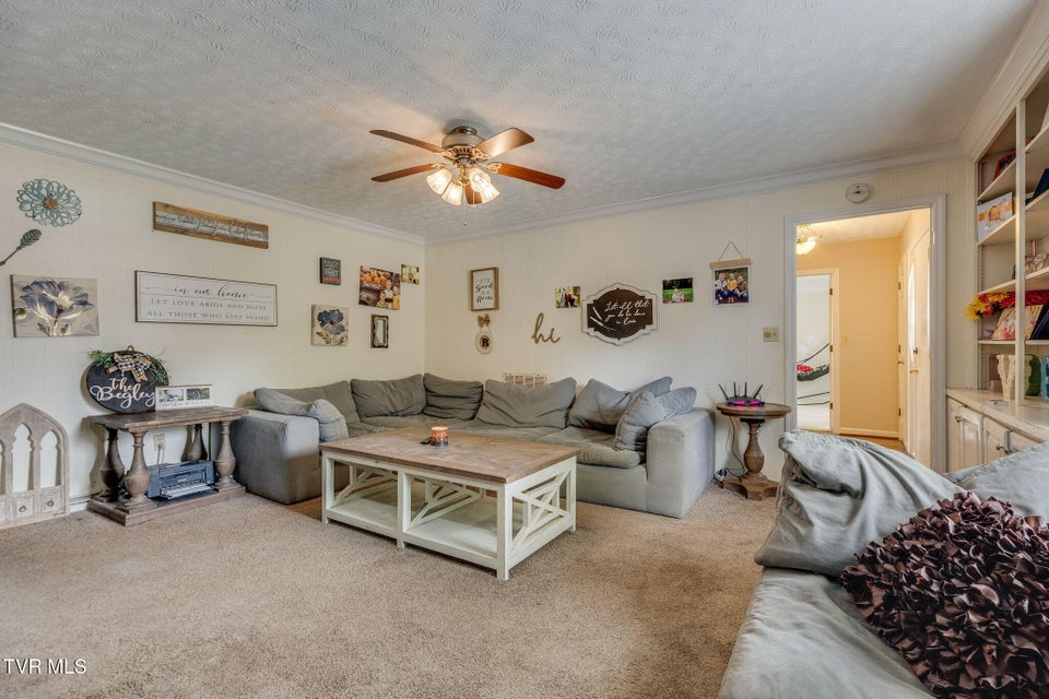 Photo #7: 1201 Meadow Lane