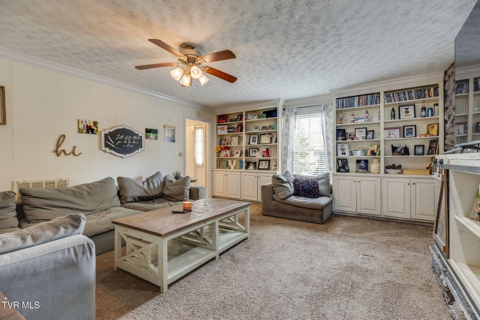 Photo #8: 1201 Meadow Lane