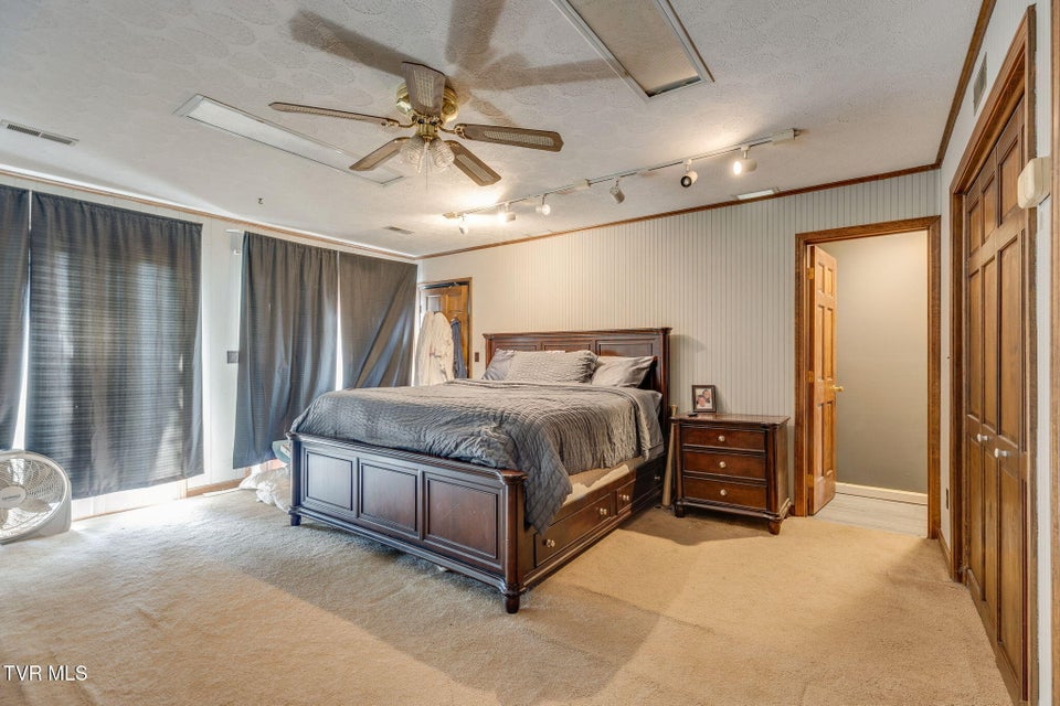 Photo #19: 1201 Meadow Lane