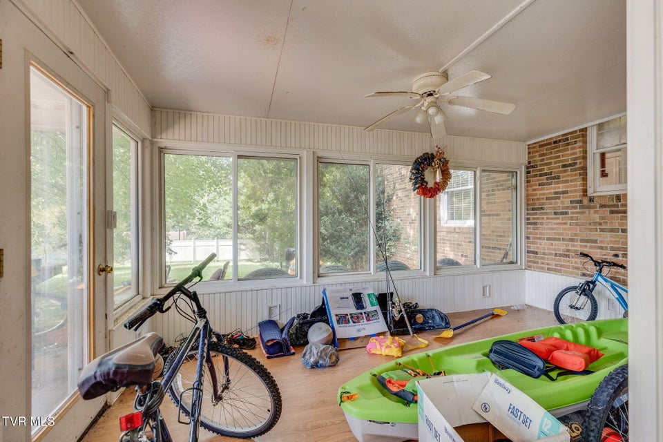 Photo #22: 1201 Meadow Lane