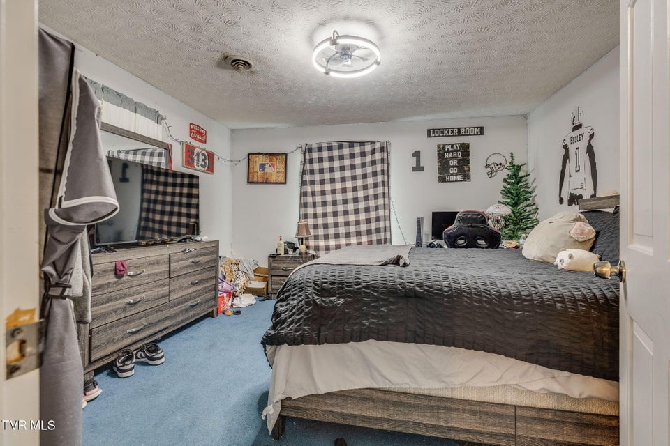 Photo #27: 1201 Meadow Lane