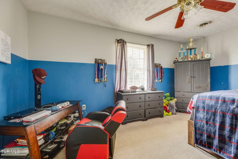 Photo #33: 1201 Meadow Lane