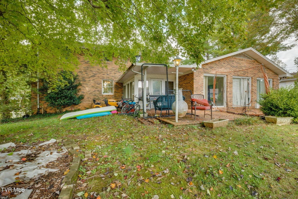 Photo #34: 1201 Meadow Lane