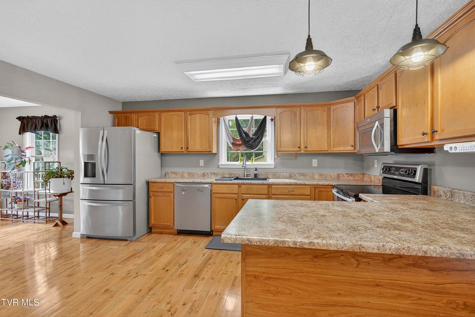 Photo #10: 26127 Cornelius Drive