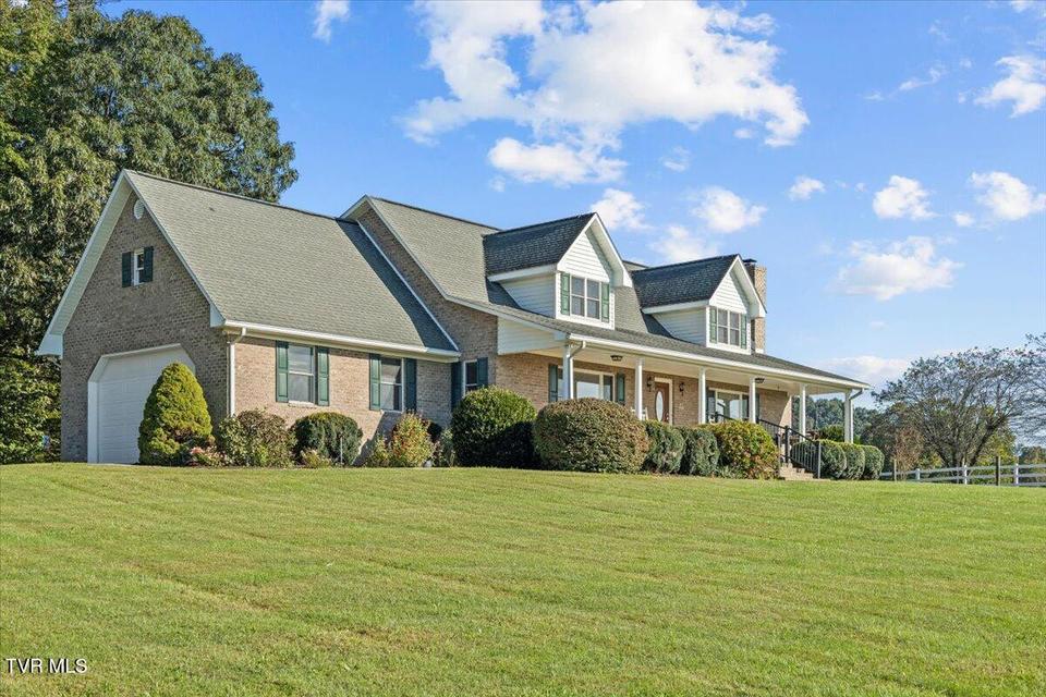 Photo #3: 963 Main Street