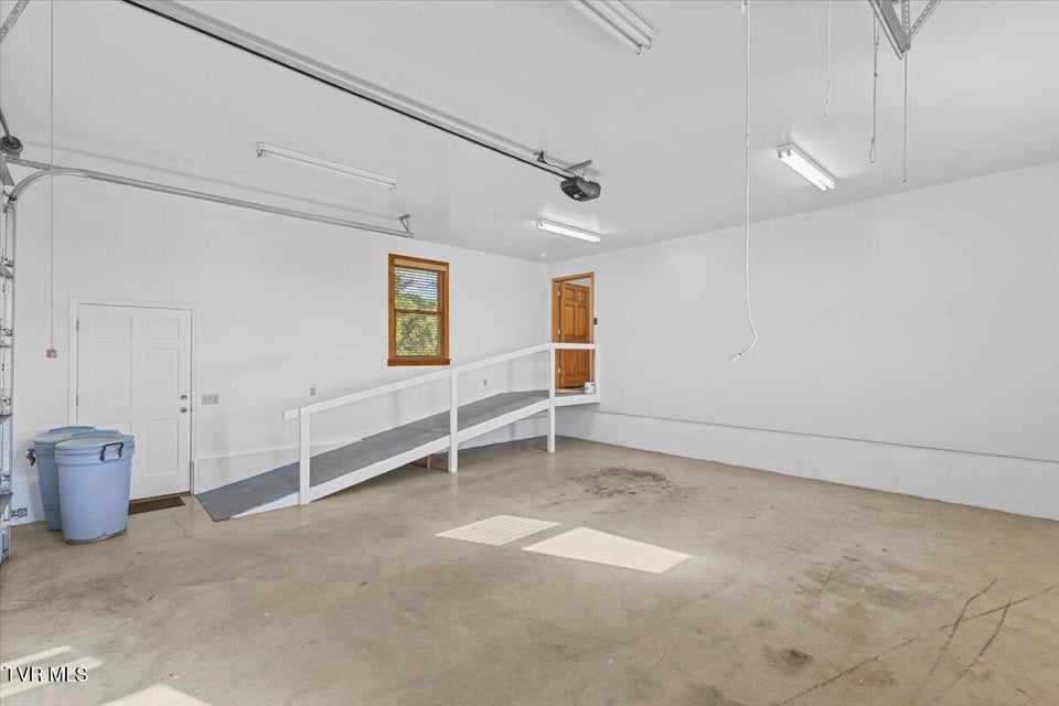 Photo #28: 963 Main Street