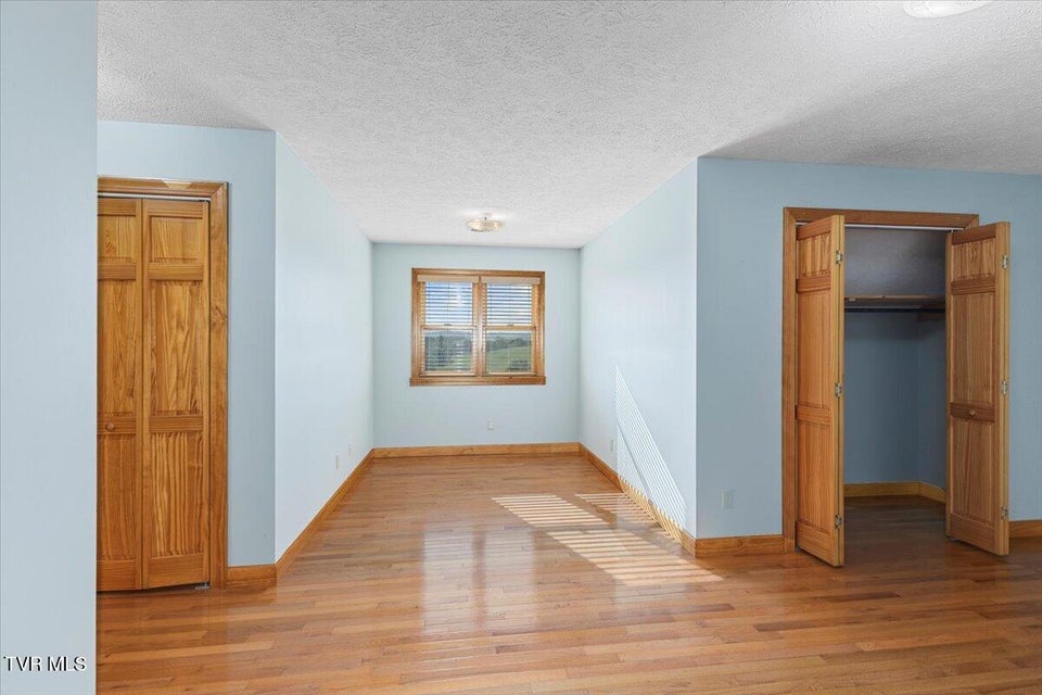 Photo #37: 963 Main Street