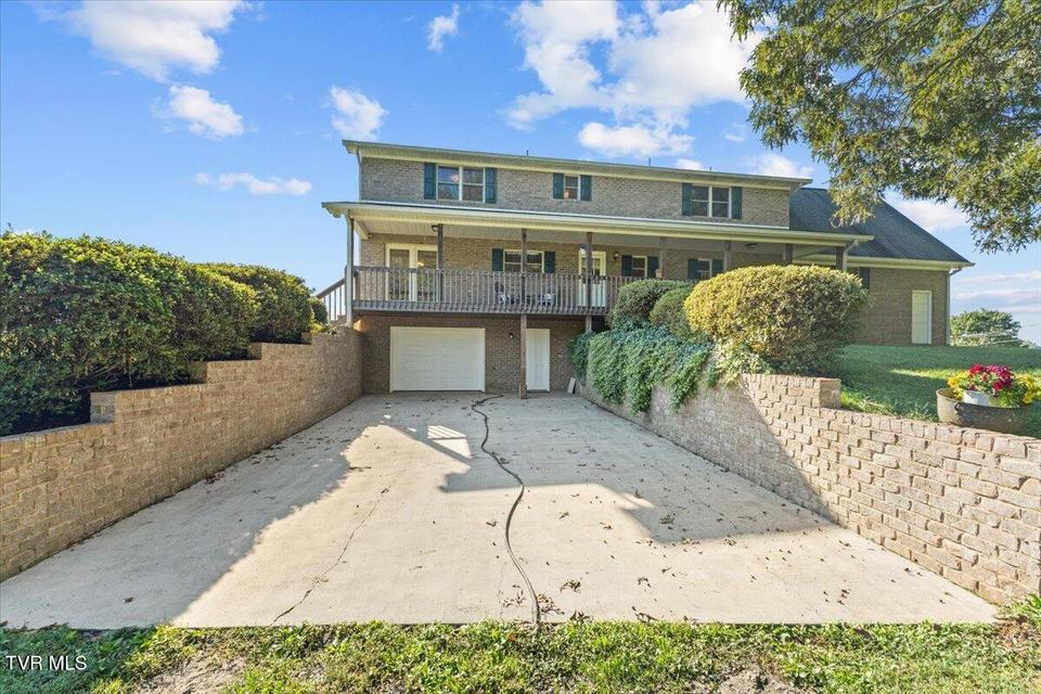 Photo #50: 963 Main Street