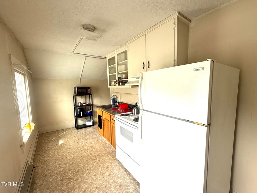 Photo #29: 607 Watauga Avenue