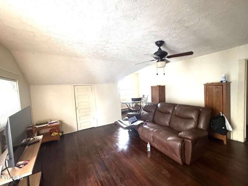 Photo #27: 607 Watauga Avenue