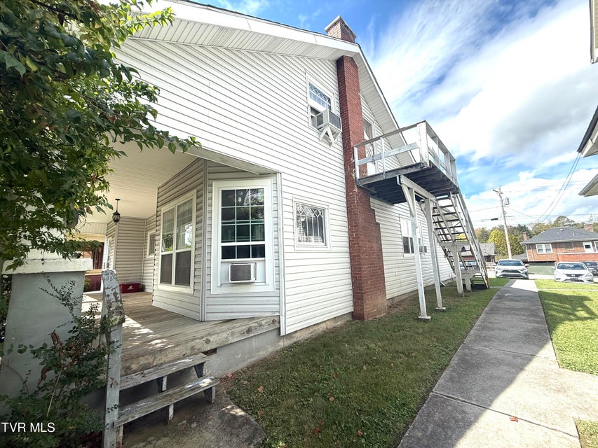 Photo #9: 607 Watauga Avenue