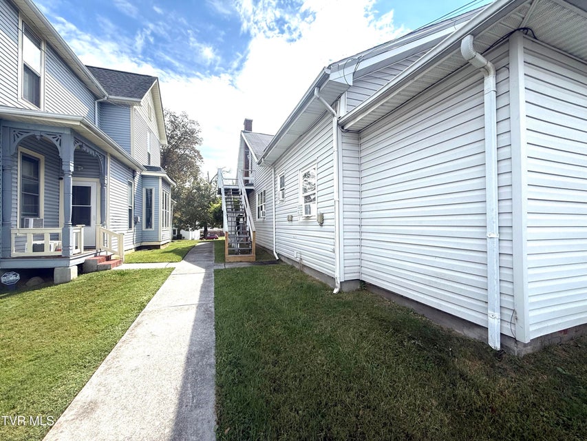 Photo #7: 607 Watauga Avenue