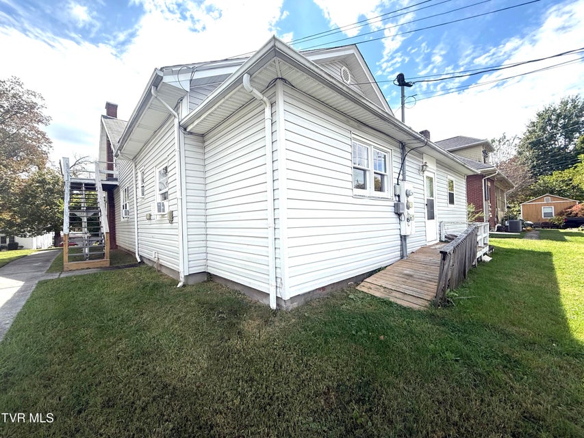 Photo #8: 607 Watauga Avenue