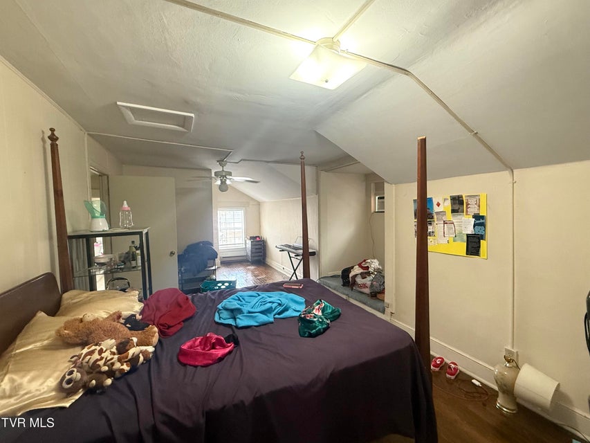 Photo #31: 607 Watauga Avenue