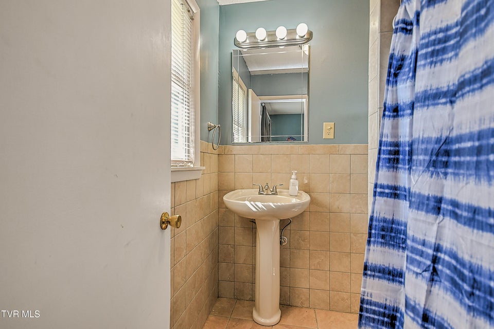 Photo #51: 464 Jonesboro Road