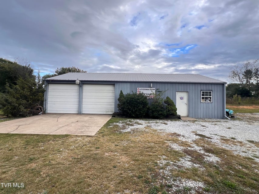 Photo #37: 1930 Snapps Ferry Road