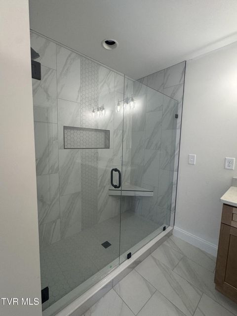 Photo #10: 224 Dry Kiln Court
