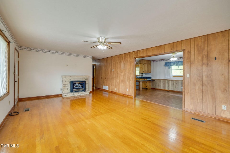 Photo #7: 434 Meadow Lark Street