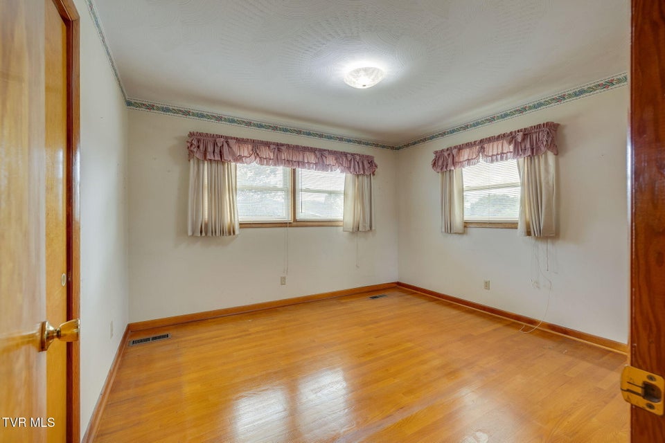 Photo #16: 434 Meadow Lark Street