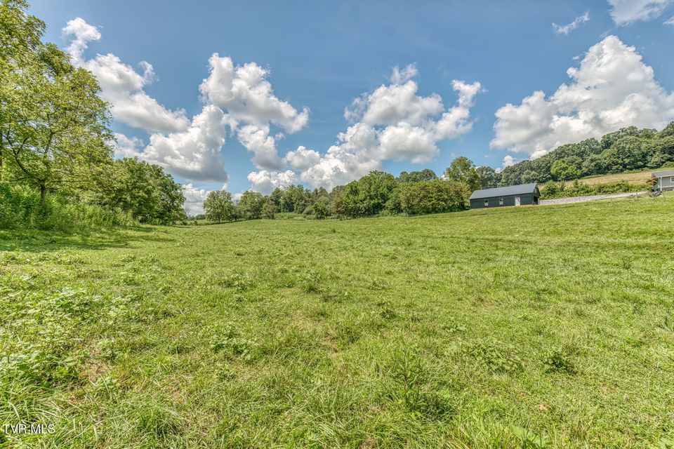 Photo #87: 108 Oak Hill Circle