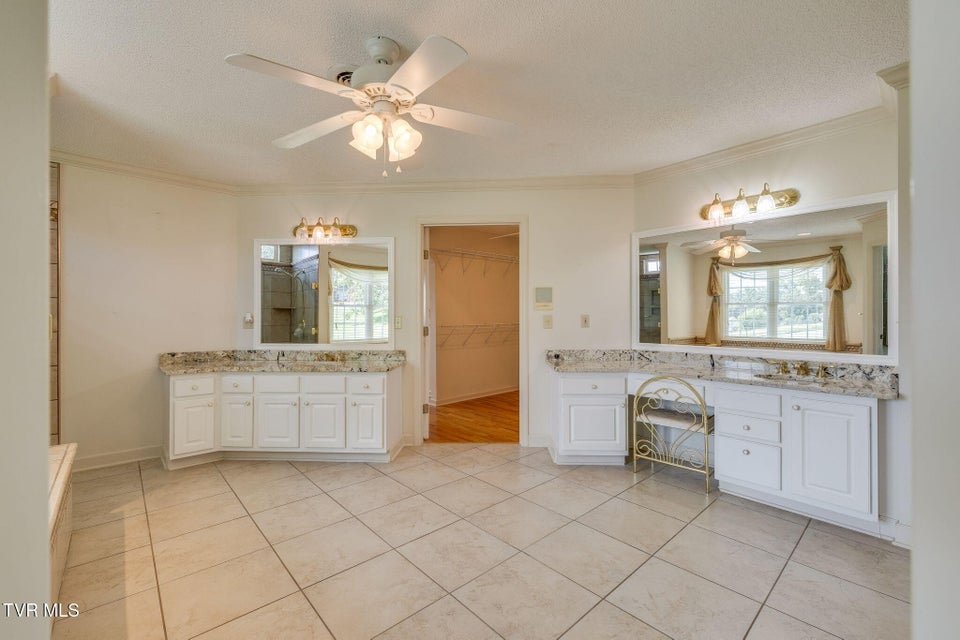 Photo #40: 628 Red Oak Plantation Drive