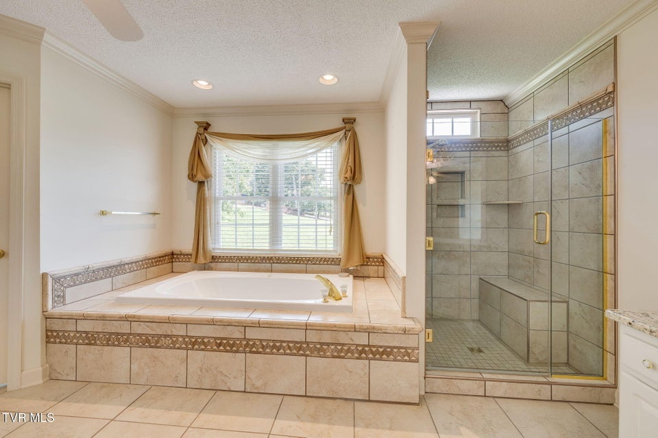 Photo #41: 628 Red Oak Plantation Drive