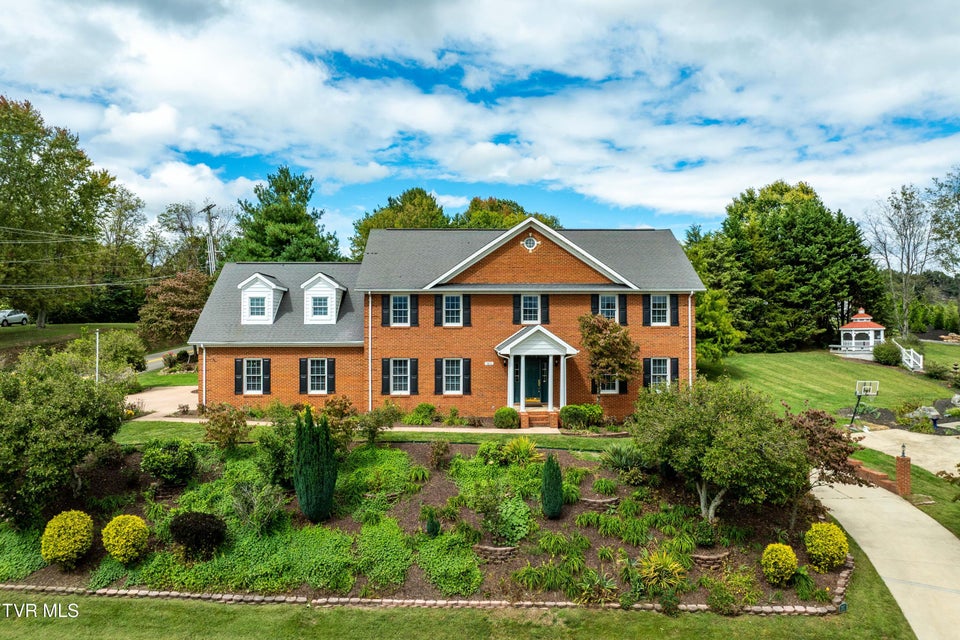 Photo #3: 168 Laurel Ridge Drive
