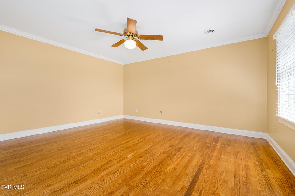 Photo #37: 168 Laurel Ridge Drive
