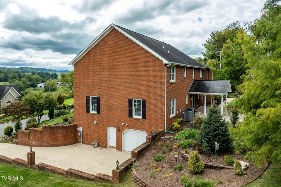 Photo #63: 168 Laurel Ridge Drive