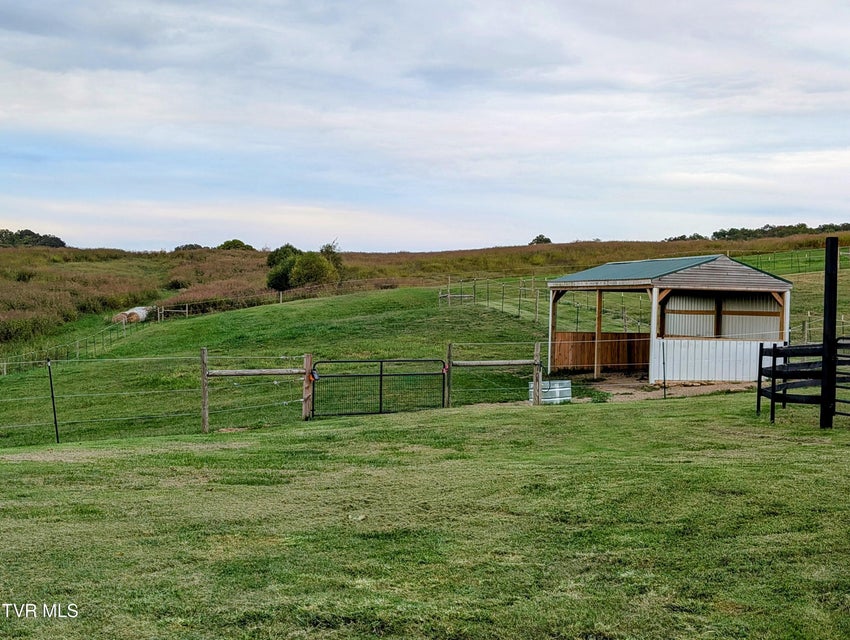 Photo #23: 780 Bright Hope Road