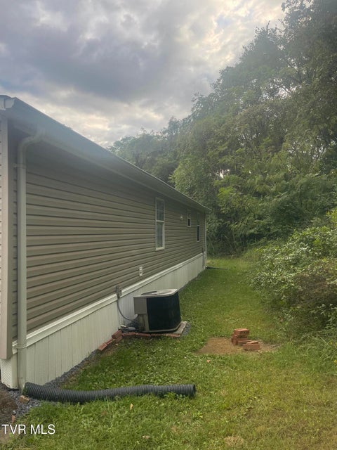 Photo #4: 175 Summit Drive