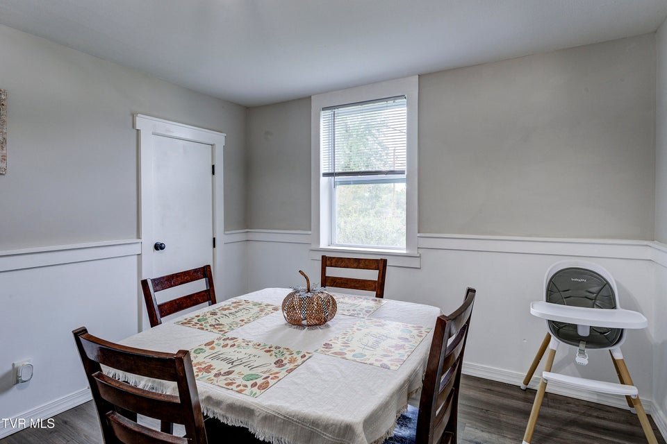 Photo #10: 809 Birch Street