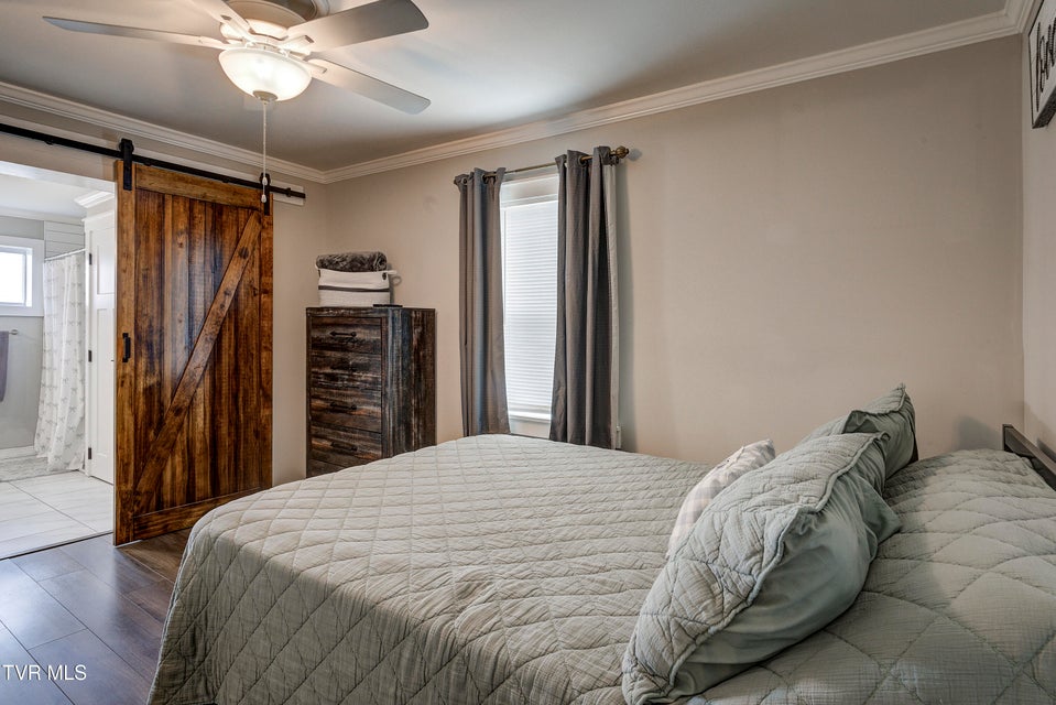 Photo #18: 809 Birch Street
