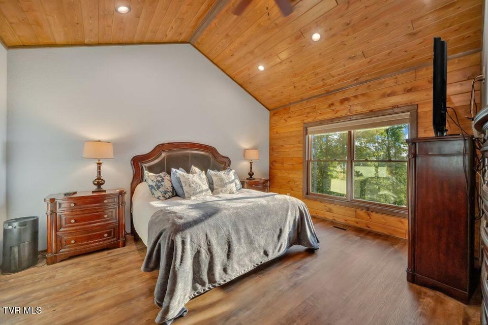 Photo #20: 139 Lakeridge Lane