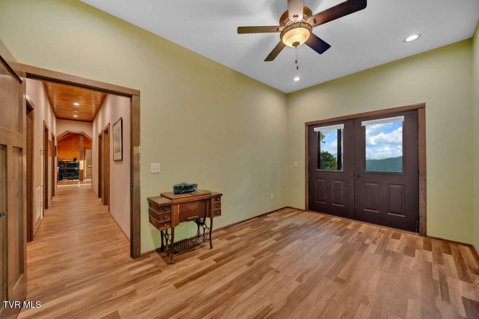 Photo #35: 139 Lakeridge Lane