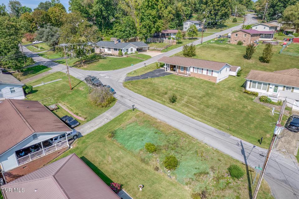 Photo #11: 2001 Sand Street