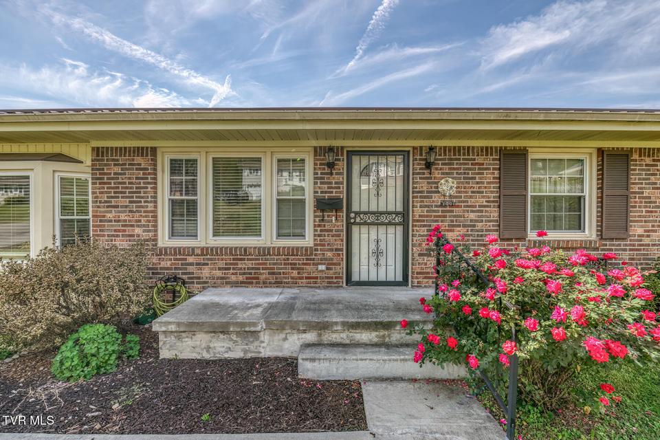 Photo #12: 2001 Sand Street