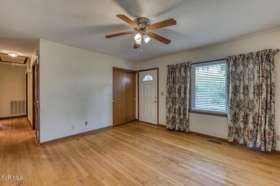 Photo #15: 2001 Sand Street