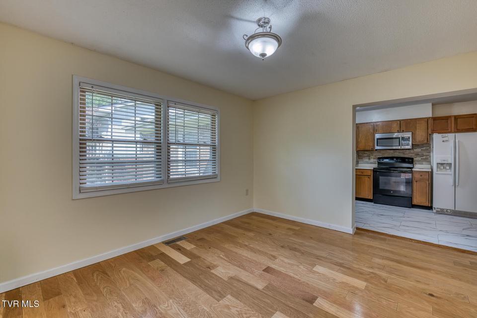 Photo #20: 2001 Sand Street