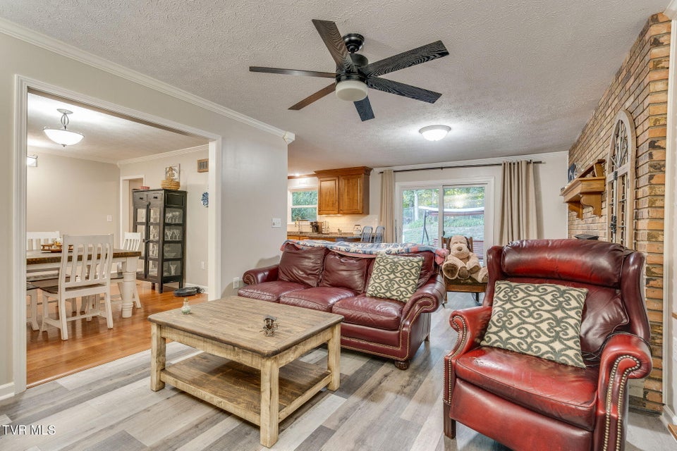 Photo #12: 136 Manchester Place